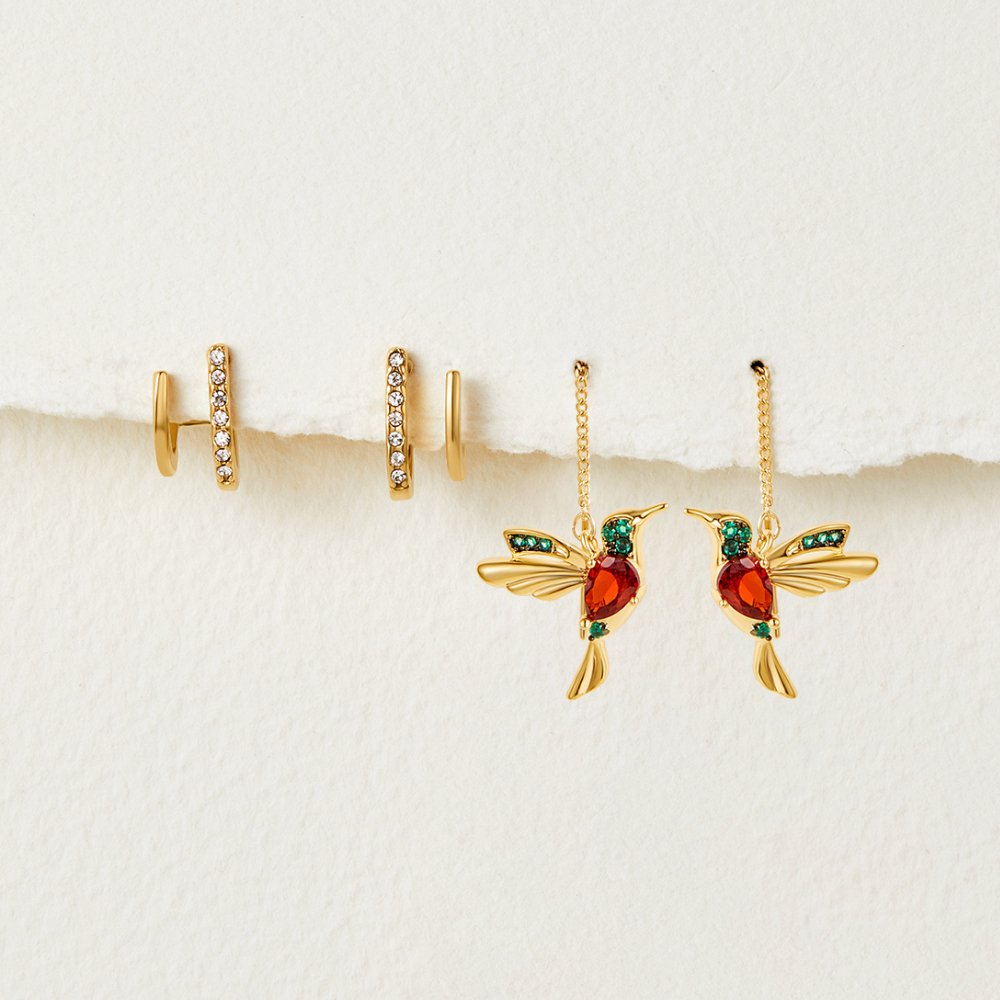 Stefanie – Gold Earrings with Delicate Pendant